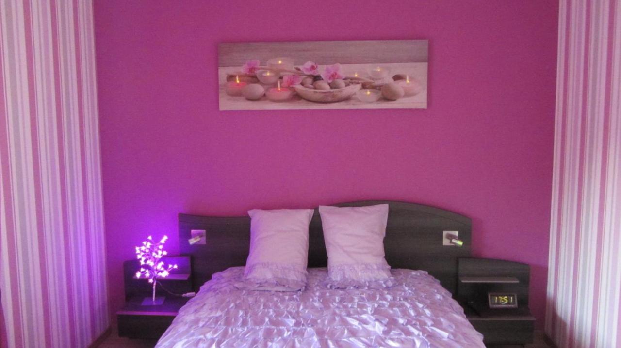 Bed and Breakfast Les Glycines Choloy Exterior foto